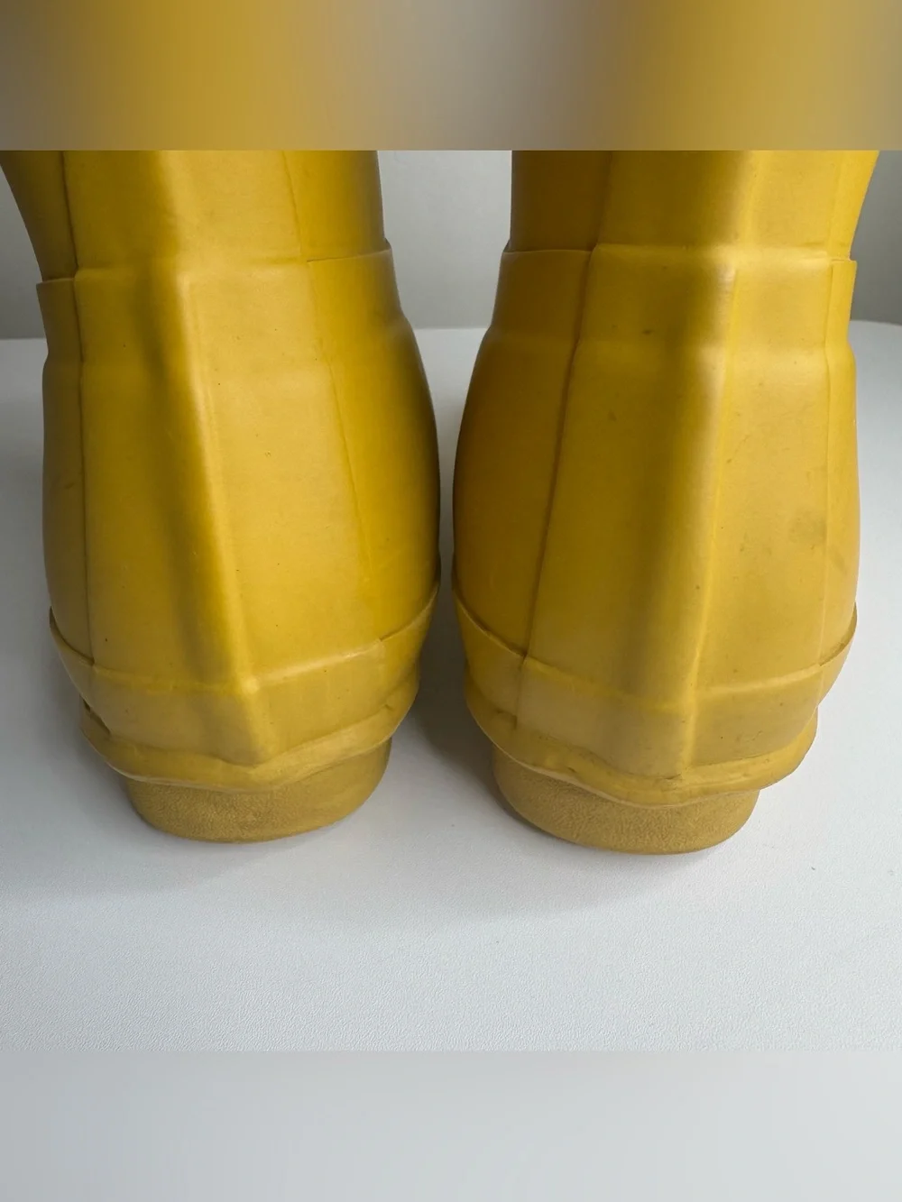 HUNTER Original Women's Short Matte Mustard Yellow Rain Boots Size 7 US